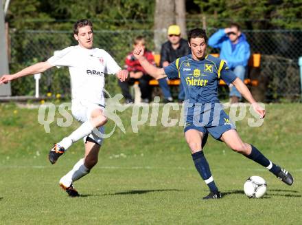 Fussball Kaerntner Liga. ATUS Ferlach gegen St. Veit/Glan. Markus Dixer, (Ferlach), Sebastian Hertelt (St. Veit). Ferlach, 21.4.2012.
Fotos: kuess
---
pressefotos, pressefotografie, kuess, qs, qspictures, sport, bild, bilder, bilddatenbank
