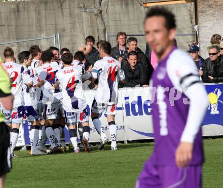 Fussball Regionalliga. SAK gegen SK Austria Klagenfurt. Torjubel (SAK).  Klagenfurt, 21.4.2012
Foto: Kuess

---
pressefotos, pressefotografie, kuess, qs, qspictures, sport, bild, bilder, bilddatenbank