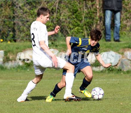 Fussball Kaerntner Liga. ATUS Ferlach gegen St. Veit/Glan. Markus Dixer, (Ferlach), Patrick Rupprecht (St. Veit). Ferlach, 21.4.2012.
Fotos: kuess
---
pressefotos, pressefotografie, kuess, qs, qspictures, sport, bild, bilder, bilddatenbank