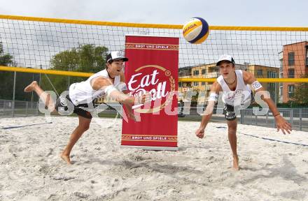 Beachvolleyball. Pressekonferenz. Alexander Xandi Huber, Robin Seidl. Klagenfurt, am 13.4.2012.
Foto: Kuess
---
pressefotos, pressefotografie, kuess, qs, qspictures, sport, bild, bilder, bilddatenbank