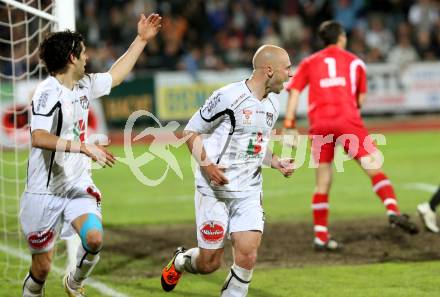 Fussball. Erste Liga.  WAC/St. Andrae gegen SCR Altach. Torjubel Jacobo, Stephan Stueckler (WAC). Wolfsberg, 27.4.2012. 
Foto: Kuess

---
pressefotos, pressefotografie, kuess, qs, qspictures, sport, bild, bilder, bilddatenbank