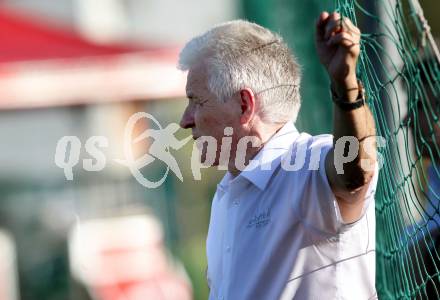 Fussball Regionalliga. SAK gegen FC Gratkorn. Trainer Alois Jagodic (SAK). Klagenfurt, 27.4.2012.
Foto: Kuess
---
pressefotos, pressefotografie, kuess, qs, qspictures, sport, bild, bilder, bilddatenbank