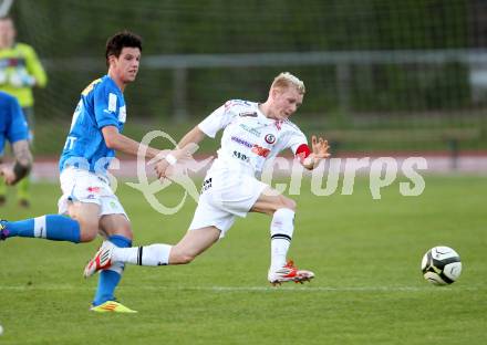 Fussball Regionalliga. VSV gegen Vorwaerts Steyr. Andreas Dlopst, r(VSV), Manuel Schoenberge (Steyr). Villach, 28.4.2012.
Foto: Kuess
---
pressefotos, pressefotografie, kuess, qs, qspictures, sport, bild, bilder, bilddatenbank