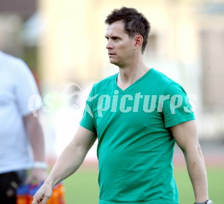 Fussball Regionalliga. VSV gegen Vorwaerts Steyr. Trainer Eduard Glieder (Steyr). Villach, 28.4.2012.
Foto: Kuess
---
pressefotos, pressefotografie, kuess, qs, qspictures, sport, bild, bilder, bilddatenbank