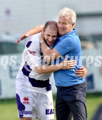 Fussball Regionalliga. SAK gegen Sturm Graz Amateure. Torjubel Christian Dlopst, Trainer Alois Jagodic (SAK). Klagenfurt, 4.5.2012.
Foto: Kuess
---
pressefotos, pressefotografie, kuess, qs, qspictures, sport, bild, bilder, bilddatenbank