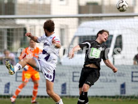 Fussball Regionalliga. SAK gegen Sturm Graz Amateure. Marjan Kropiunik, (SAK), Christian Kluge (Sturm Graz). Klagenfurt, 4.5.2012.
Foto: Kuess
---
pressefotos, pressefotografie, kuess, qs, qspictures, sport, bild, bilder, bilddatenbank