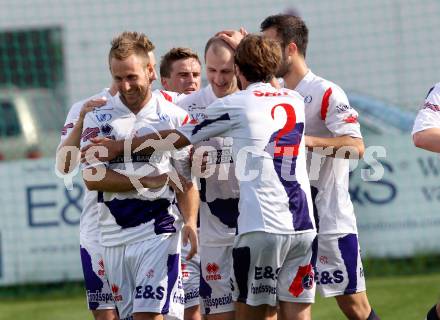 Fussball Regionalliga. SAK gegen Sturm Graz Amateure. Torjubel SAK. Klagenfurt, 4.5.2012.
Foto: Kuess
---
pressefotos, pressefotografie, kuess, qs, qspictures, sport, bild, bilder, bilddatenbank