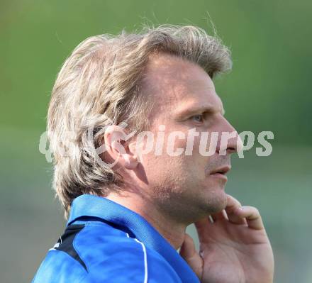 Fussball Regionalliga. SAK gegen Sturm Graz Amateure. Trainer Markus Schopp (Sturm Graz). Klagenfurt, 4.5.2012.
Foto: Kuess
---
pressefotos, pressefotografie, kuess, qs, qspictures, sport, bild, bilder, bilddatenbank