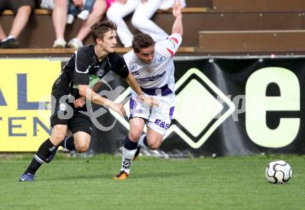 Fussball Regionalliga. SAK gegen Sturm Graz Amateure. Grega Triplat, (SAK), Reinhold Ranftl  (Sturm Graz). Klagenfurt, 4.5.2012.
Foto: Kuess
---
pressefotos, pressefotografie, kuess, qs, qspictures, sport, bild, bilder, bilddatenbank