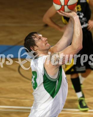 Basketball Kaerntner Liga. KOS Celovec gegen ABC Villach. Blaz Oberckal (KOS). Klagenfurt, am 4.5.2012.
Foto: Kuess
---
pressefotos, pressefotografie, kuess, qs, qspictures, sport, bild, bilder, bilddatenbank