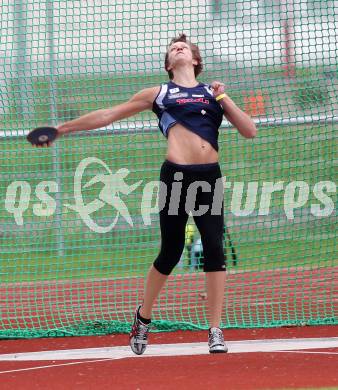 Leichtathletik. Eroeffnung Leopold Wagner Arena. Neue Leichtathletikanlage. Veronika Watzek.  Klagenfurt, am 5.5.2012.
Foto: Kuess
---
pressefotos, pressefotografie, kuess, qs, qspictures, sport, bild, bilder, bilddatenbank