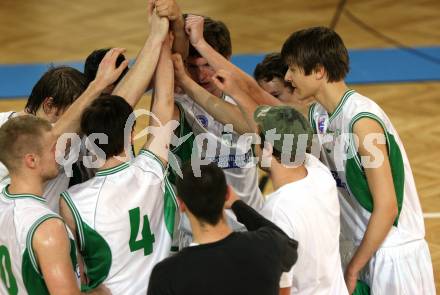 Basketball Kaerntner Liga. KOS Celovec gegen ABC Villach. Jubel (KOS). Klagenfurt, am 4.5.2012.
Foto: Kuess
---
pressefotos, pressefotografie, kuess, qs, qspictures, sport, bild, bilder, bilddatenbank