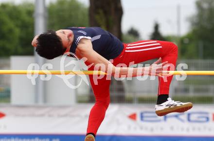 Leichtathletik. Eroeffnung Leopold Wagner Arena. Neue Leichtathletikanlage. Monika Gollner. Klagenfurt, am 5.5.2012.
Foto: Kuess
---
pressefotos, pressefotografie, kuess, qs, qspictures, sport, bild, bilder, bilddatenbank