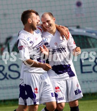 Fussball Regionalliga. SAK gegen Sturm Graz Amateure. Torjubel Florian Oberrisser, Christian Dlopst, Murat Veliu (SAK). Klagenfurt, 4.5.2012.
Foto: Kuess
---
pressefotos, pressefotografie, kuess, qs, qspictures, sport, bild, bilder, bilddatenbank