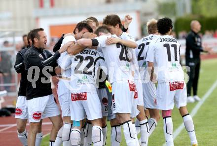 Fussball. Erste Liga.  WAC/St. Andrae gegen TSV Hartberg. Torjubel WAC. Wolfsberg, 8.5.2012. 
Foto: Kuess

---
pressefotos, pressefotografie, kuess, qs, qspictures, sport, bild, bilder, bilddatenbank