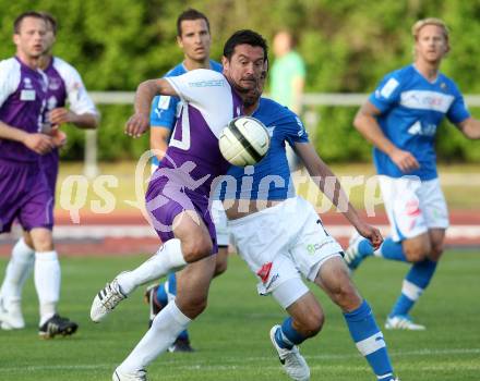 Fussball Regionalliga. VSV gegen SK Austria Klagenfurt. Christian Prawda,  (VSV), Almedin Hota (Austria Klagenfurt)..  Villach, 11.5.2012
Foto: Kuess

---
pressefotos, pressefotografie, kuess, qs, qspictures, sport, bild, bilder, bilddatenbank