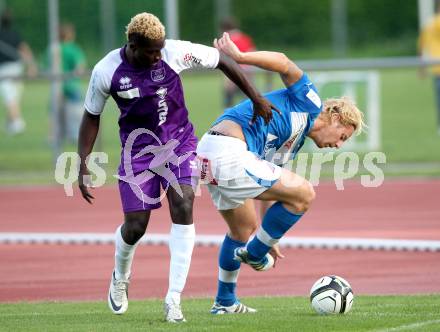 Fussball Regionalliga. VSV gegen SK Austria Klagenfurt. Johannes Isopp, (VSV),  Kevin Bangai (Austria Klagenfurt).  Villach, 11.5.2012
Foto: Kuess

---
pressefotos, pressefotografie, kuess, qs, qspictures, sport, bild, bilder, bilddatenbank