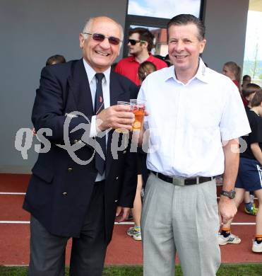 Leichtathletik. Eroeffnung Leopold Wagner Arena. Neue Leichtathletikanlage. Joe Tiger Pachler, Karl Schnabl. Klagenfurt, am 5.5.2012.
Foto: Kuess
---
pressefotos, pressefotografie, kuess, qs, qspictures, sport, bild, bilder, bilddatenbank