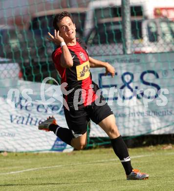 Fussball Regionalliga. SAK gegen LASK Amateure. Torjubel Marco Koller (LASK). Klagenfurt, 15.5.2012.
Foto: Kuess
---
pressefotos, pressefotografie, kuess, qs, qspictures, sport, bild, bilder, bilddatenbank