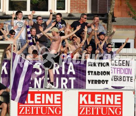 Fussball Regionalliga. VSV gegen SK Austria Klagenfurt. Fans.  Villach, 11.5.2012
Foto: Kuess

---
pressefotos, pressefotografie, kuess, qs, qspictures, sport, bild, bilder, bilddatenbank