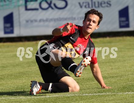 Fussball Regionalliga. SAK gegen LASK Amateure. Torjubel Marco Koller (LASK). Klagenfurt, 15.5.2012.
Foto: Kuess
---
pressefotos, pressefotografie, kuess, qs, qspictures, sport, bild, bilder, bilddatenbank