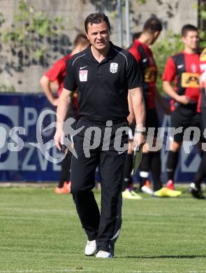 Fussball Regionalliga. SAK gegen LASK Amateure. Trainer Robert Bartosiewicz (LASK). Klagenfurt, 15.5.2012.
Foto: Kuess
---
pressefotos, pressefotografie, kuess, qs, qspictures, sport, bild, bilder, bilddatenbank