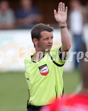 Fussball Kaerntner Liga. SVG Bleiburg gegen Feldkirchen SV. Schiedsrichter Martin Hambaumer. Bleiburg, am 5.5.2012.
Foto: Kuess
---
pressefotos, pressefotografie, kuess, qs, qspictures, sport, bild, bilder, bilddatenbank