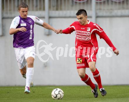 Fussball Regionalliga. SK Austria Klagenfurt gegen Gleinstaetten. Michael Tschemernjak, (Austria Klagenfurt), Vladimir Mandic (Gleinstaetten).  Klagenfurt, 15.5.2012
Foto: Kuess

---
pressefotos, pressefotografie, kuess, qs, qspictures, sport, bild, bilder, bilddatenbank