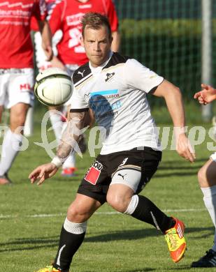 Fussball Kaerntner Liga. SVG Bleiburg gegen Feldkirchen SV. Martin Wakonig (Bleiburg). Bleiburg, am 5.5.2012.
Foto: Kuess
---
pressefotos, pressefotografie, kuess, qs, qspictures, sport, bild, bilder, bilddatenbank