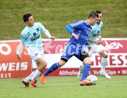 Fussball Kaerntner Liga. St. Veit gegen Treibach. Patrick Rupprecht,  (St. Veit), Raphael Regenfelder (Treibach). St. Veit, am 16.5.2012.
Foto: Kuess
---
pressefotos, pressefotografie, kuess, qs, qspictures, sport, bild, bilder, bilddatenbank