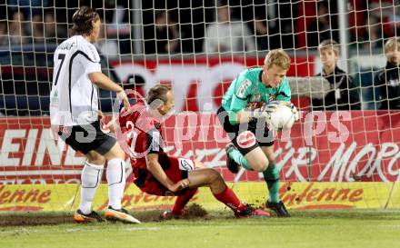 Fussball. Erste Liga.  WAC/St. Andrae gegen LASK Linz. Dario Baldauf, Christian Dobnik, (WAC), Johannes Aigner (LASK). Wolfsberg, 18.5.2012. 
Foto: Kuess

---
pressefotos, pressefotografie, kuess, qs, qspictures, sport, bild, bilder, bilddatenbank