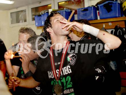 Fussball. Erste Liga.  WAC/St. Andrae gegen LASK Linz. Meisterfeier.  Sandro Zakany. Wolfsberg, 18.5.2012. 
Foto: Kuess

---
pressefotos, pressefotografie, kuess, qs, qspictures, sport, bild, bilder, bilddatenbank