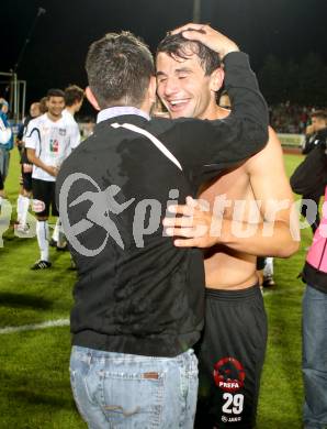 Fussball. Erste Liga.  WAC/St. Andrae gegen LASK Linz. Meisterfeier.  Jubel Nenad Bjelica, Mihret Topcagic. Wolfsberg, 18.5.2012. 
Foto: Kuess

---
pressefotos, pressefotografie, kuess, qs, qspictures, sport, bild, bilder, bilddatenbank