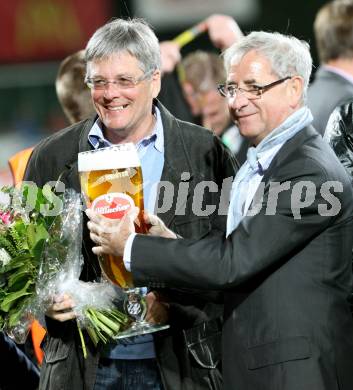Fussball. Erste Liga.  WAC/St. Andrae gegen LASK Linz. Meisterfeier.  Peter Kaiser. Wolfsberg, 18.5.2012. 
Foto: Kuess

---
pressefotos, pressefotografie, kuess, qs, qspictures, sport, bild, bilder, bilddatenbank