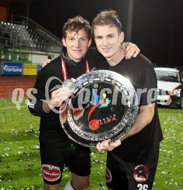 Fussball. Erste Liga.  WAC/St. Andrae gegen LASK Linz. Meisterfeier.  Mario Kroepfl, Michael Sollbauer. Wolfsberg, 18.5.2012. 
Foto: Kuess

---
pressefotos, pressefotografie, kuess, qs, qspictures, sport, bild, bilder, bilddatenbank