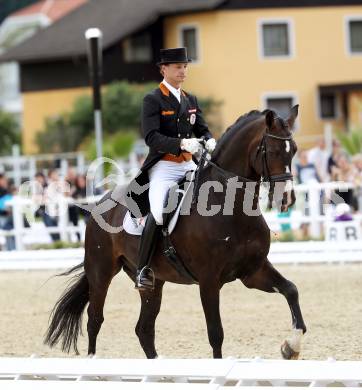 Reiten. Alpen-Adria-Dressage Trophy im Glock Horse Performance Center.    Peter Gmoser. Treffen, 20.5.2012.
Foto: Kuess
---
pressefotos, pressefotografie, kuess, qs, qspictures, sport, bild, bilder, bilddatenbank
