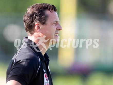 Fussball Regionalliga. SAK gegen LASK Amateure. Trainer Robert Bartosiewicz (LASK). Klagenfurt, 15.5.2012.
Foto: Kuess
---
pressefotos, pressefotografie, kuess, qs, qspictures, sport, bild, bilder, bilddatenbank