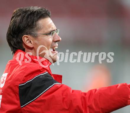 Fussball Regionalliga. SK Austria Klagenfurt gegen Gleinstaetten. Trainer Udo Kleindienst (Gleinstaetten).  Klagenfurt, 15.5.2012
Foto: Kuess

---
pressefotos, pressefotografie, kuess, qs, qspictures, sport, bild, bilder, bilddatenbank
