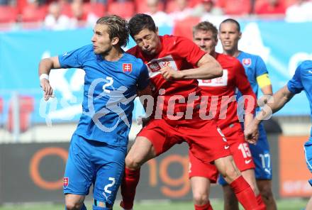 Fussball Laenderspiel. Woerthersee Stadion. Testspiel. Slowakei gegen Polen. Peter pekarik, (Slowakei), Robert Lewandowski (Polen). Klagenfurt, 26.5.2012
Foto: Kuess

---
pressefotos, pressefotografie, kuess, qs, qspictures, sport, bild, bilder, bilddatenbank