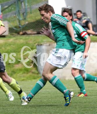 Fussball Unterliga Ost. DSG Sele Zell gegen St. Michael/Bleiburg. Simon Kap (St. Michael/Bl.). Zell Pfarre, am 27.5.2012.
Foto: Kuess
---
pressefotos, pressefotografie, kuess, qs, qspictures, sport, bild, bilder, bilddatenbank