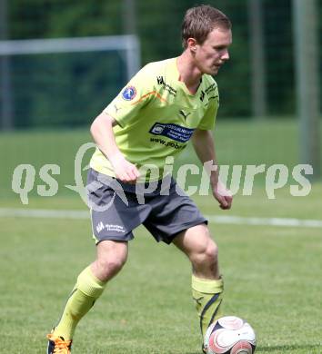 Fussball Unterliga Ost. DSG Sele Zell gegen St. Michael/Bleiburg. Florian Kelih (Zell). Zell Pfarre, am 27.5.2012.
Foto: Kuess
---
pressefotos, pressefotografie, kuess, qs, qspictures, sport, bild, bilder, bilddatenbank