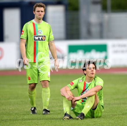 Fussball Regionalliga. VSV gegen Wels FC. enttaeuschte Welser Spieler. Villach, 1.6.2012.
Foto: Kuess
---
pressefotos, pressefotografie, kuess, qs, qspictures, sport, bild, bilder, bilddatenbank