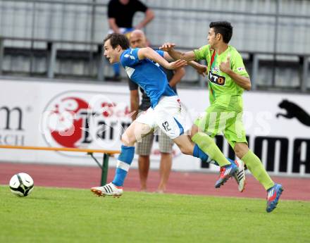 Fussball Regionalliga. VSV gegen Wels FC. Lukas Kircher,  (VSV), Bayram Gas (Wels). Villach, 1.6.2012.
Foto: Kuess
---
pressefotos, pressefotografie, kuess, qs, qspictures, sport, bild, bilder, bilddatenbank