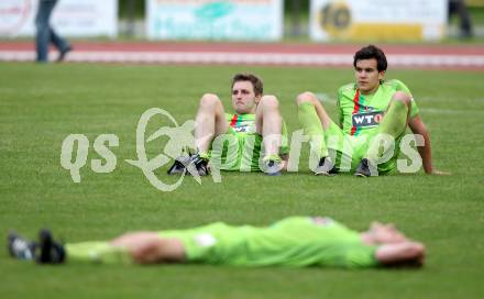 Fussball Regionalliga. VSV gegen Wels FC. enttaeuschte Welser Spieler. Villach, 1.6.2012.
Foto: Kuess
---
pressefotos, pressefotografie, kuess, qs, qspictures, sport, bild, bilder, bilddatenbank