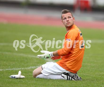 Fussball Regionalliga. VSV gegen Wels FC. Florian Froschauer enttaeuscht (Wels). Villach, 1.6.2012.
Foto: Kuess
---
pressefotos, pressefotografie, kuess, qs, qspictures, sport, bild, bilder, bilddatenbank