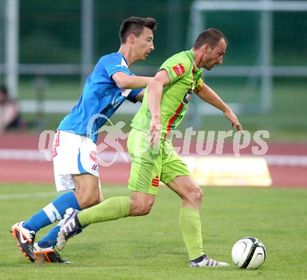 Fussball Regionalliga. VSV gegen Wels FC. Luka Cacukovic, (VSV), Andreas Feichtinger  (Wels). Villach, 1.6.2012.
Foto: Kuess
---
pressefotos, pressefotografie, kuess, qs, qspictures, sport, bild, bilder, bilddatenbank