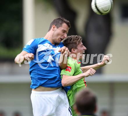 Fussball Regionalliga. VSV gegen Wels FC. Thomas Pirker, (VSV), Philipp Schopper  (Wels). Villach, 1.6.2012.
Foto: Kuess
---
pressefotos, pressefotografie, kuess, qs, qspictures, sport, bild, bilder, bilddatenbank