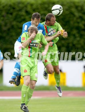 Fussball Regionalliga. VSV gegen Wels FC. Thomas Pirker, (VSV), Thomas Winkler, Andreas feichtinger  (Wels). Villach, 1.6.2012.
Foto: Kuess
---
pressefotos, pressefotografie, kuess, qs, qspictures, sport, bild, bilder, bilddatenbank