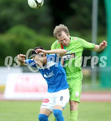 Fussball Regionalliga. VSV gegen Wels FC. Denis Curic, (VSV), Thomas Winkler  (Wels). Villach, 1.6.2012.
Foto: Kuess
---
pressefotos, pressefotografie, kuess, qs, qspictures, sport, bild, bilder, bilddatenbank