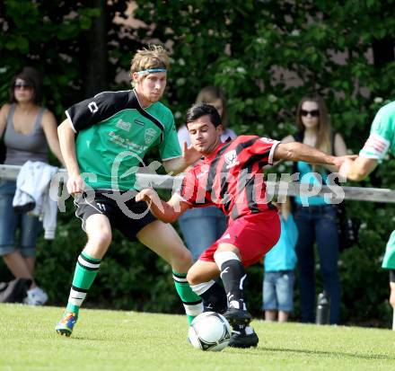 Fussball. 1. Klasse B. Feffernitz gegen Admira Villach. Edlinger Johannes (Feffernitz), Zararsiz Buhari (Admira Villach). Feffernitz, 2.6.2012.
Foto: Kuess
---
pressefotos, pressefotografie, kuess, qs, qspictures, sport, bild, bilder, bilddatenbank